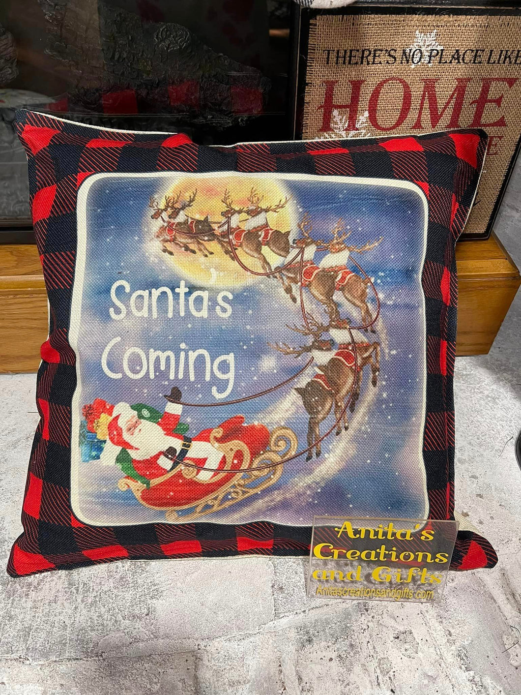 Santa's Coming Pillow Cover